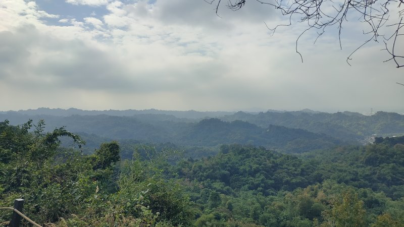 林內龍過脈步道、南林內山、觸口山、南觸口山O型