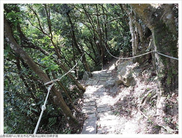 山尖湖紀念碑步道 (7).JPG - 尖山湖紀念碑步道