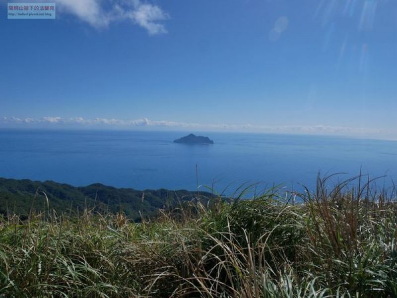 叢雲山、窖寮山、七兄弟山下大溪