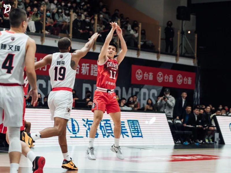 PLG/ 林俊吉狂轟31分 夢想家飆20三分球大勝鋼鐵人 | 籃球筆記