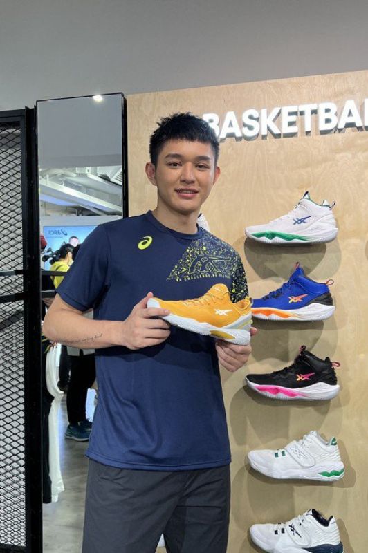 盧峻翔今天出席贊助品牌的旗艦店開幕記者會。 記者曾思儒/攝影 盧峻翔今天出席贊助品牌的旗艦店開幕記者會。 記者曾思儒/攝影