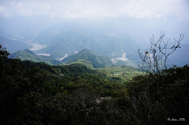 戶亞羅山稜線展望