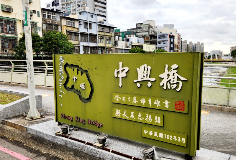 96c6f3ada950beb9f4a6504a16c5190b.jpg