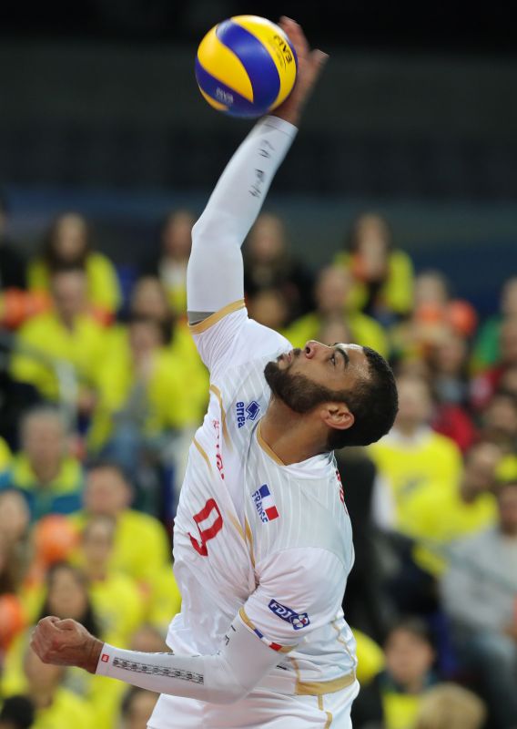 我也有杀人发球!强力跳发技巧