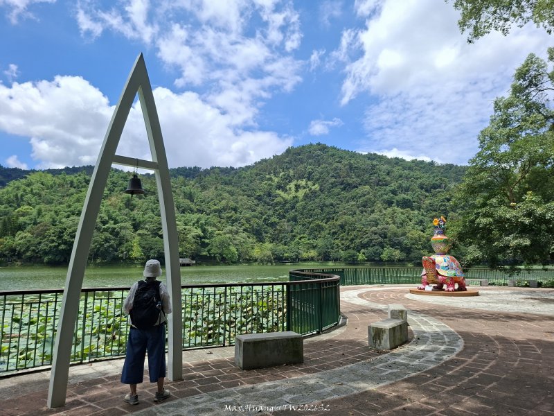 b422307e0d24ecbe1c7fa0f7b94a01a1.jpg