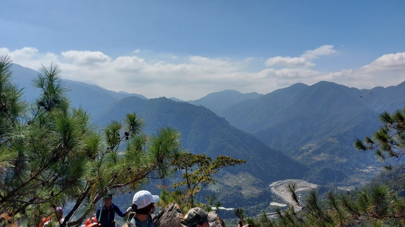 東卯山東南稜
