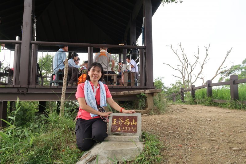 【台南南化】龍麟山步道.奇石峻岩環狀稜線
