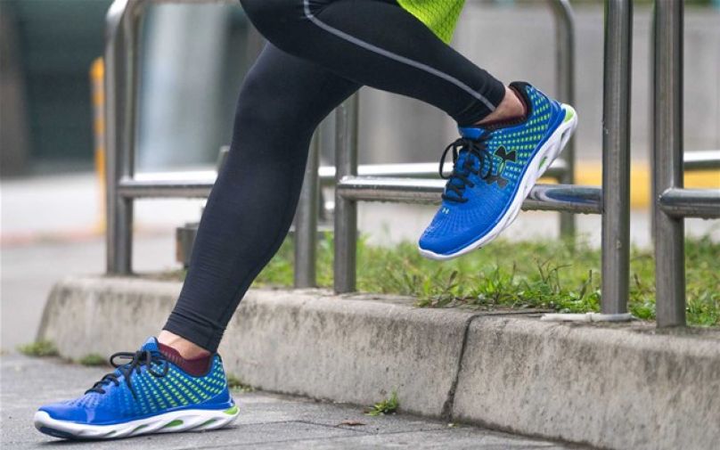 [跑鞋測試] UA Spine ClutchFit 就像擁有第二層肌膚一樣 貼合包覆