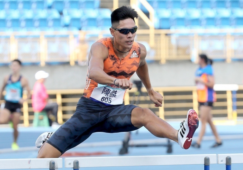 【新聞】田徑／加強前 300M 欄間流暢度 陳傑盼維持穩定