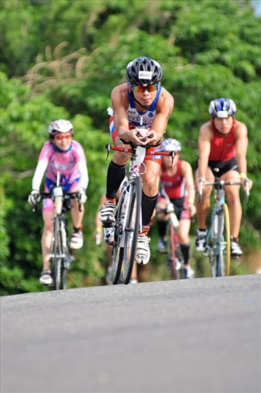 [台灣跑透透] 如照胃鏡般的2012墾丁IRONMAN 70.3