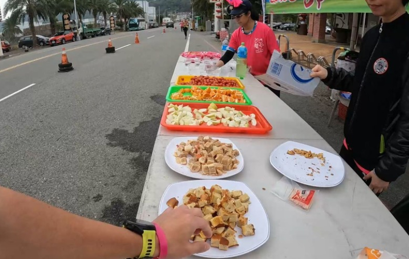 半馬當作全馬跑！？吃吃喝喝歡樂卓蘭馬！