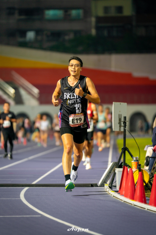 Mizuno Hyperwarp Elite：重新定義市民跑者的競速鞋選項