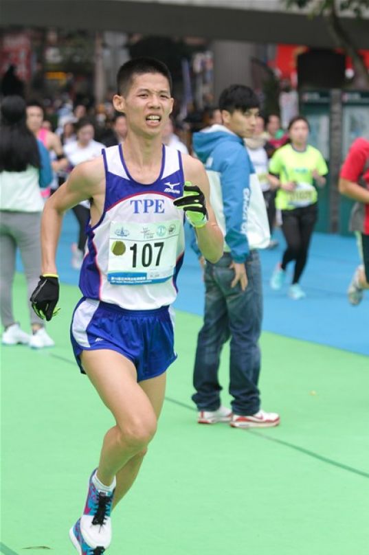 香港渣打拚pb 李铭胜不建议