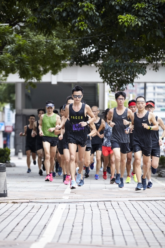 【焦点人物】nike fast 42 郑博轩 白袍下的最速战袍 「我有跟跑团的