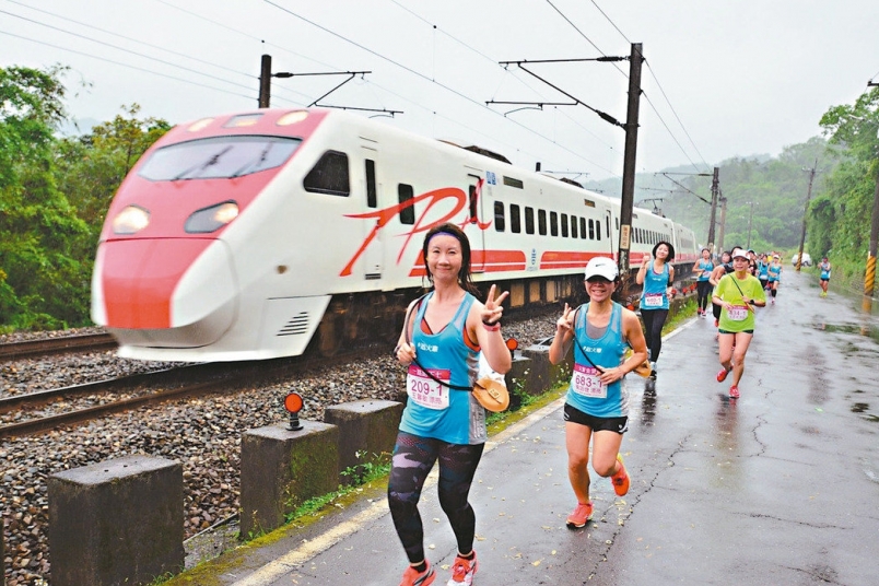 賽事 追火車路跑獎牌復刻最老路牌 文章 運動筆記