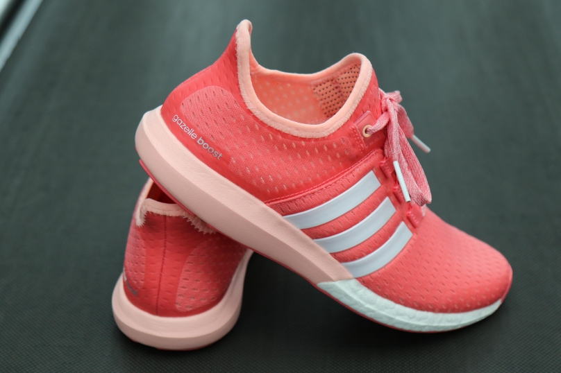 [跑鞋测试] 告别闷湿热!cc gazelle boost让你步步酷凉