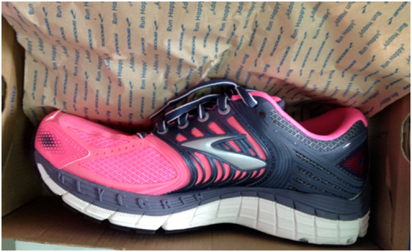 [跑鞋分享] 陽光女鐵人LSD粉紅旋風 - BROOKS Glycerin11鞋測