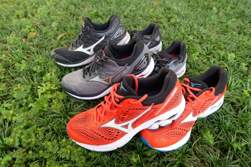 MIZUNO WAVE RIDER 22