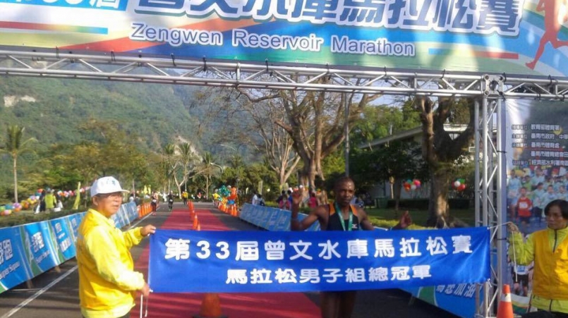 【賽事】曾文水庫馬今開跑 我國選手包辦全馬組第3名