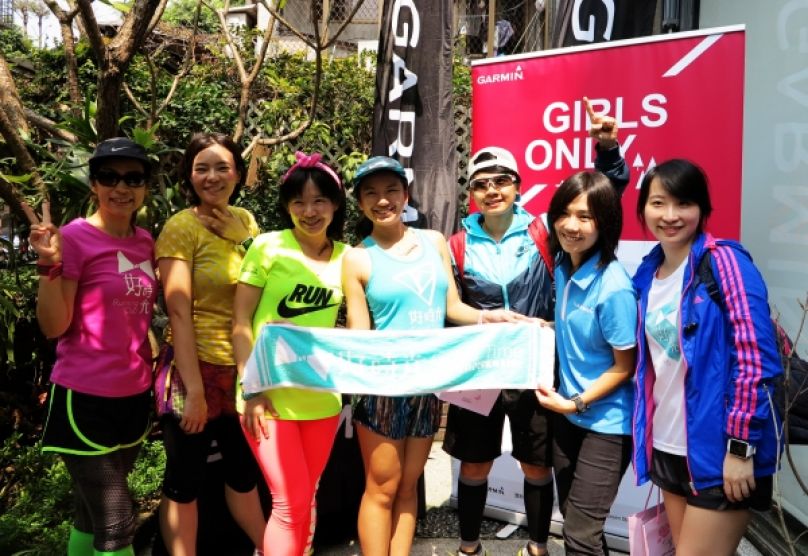 Garmin vivoactive 女孩專屬百搭運動錶