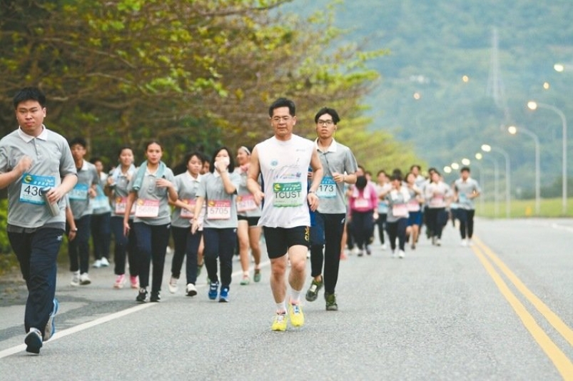 【賽事】路跑10公里 慈濟科大千人挑戰