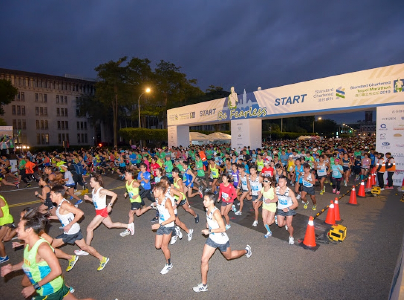 salute-to-elite-runners_01