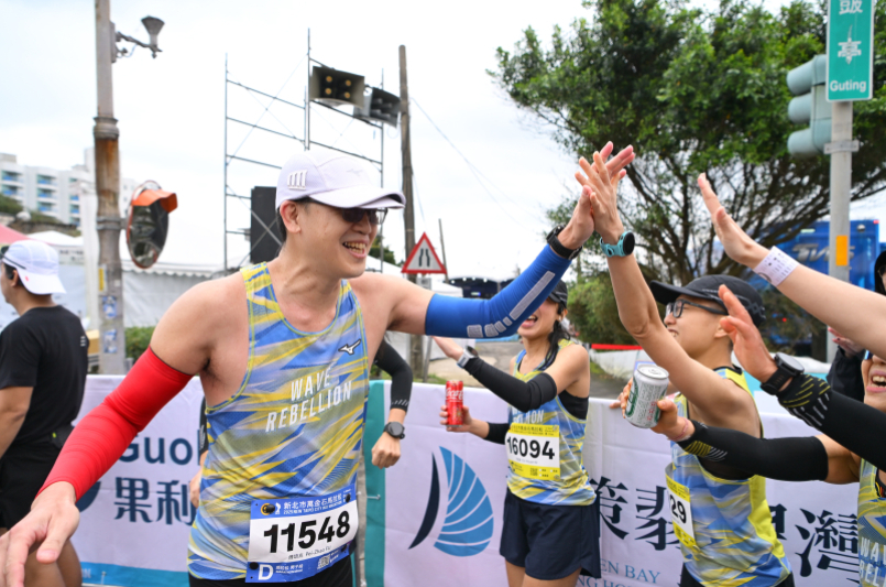 萬金石馬拉松訓練營回憶：從孤獨跑到鬼速肉包團 Wresting with Distance: From Solo Run