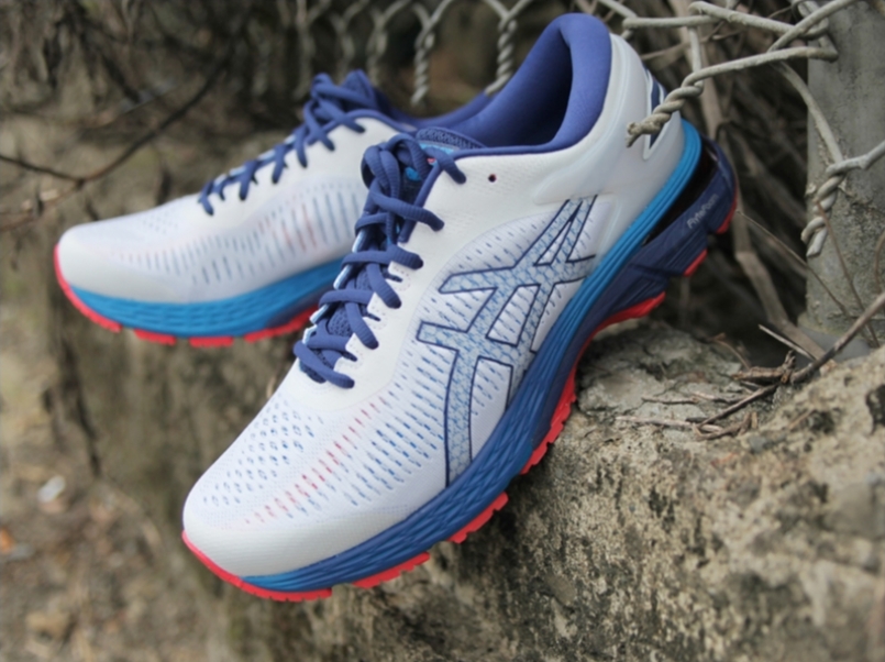 asics nimbus 25