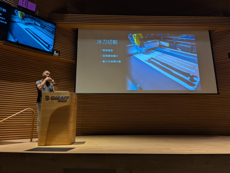 b91fc95e70a62ce434cee1cf4441f91c06409663226af2f3114485aa4e0a23b4.jpg