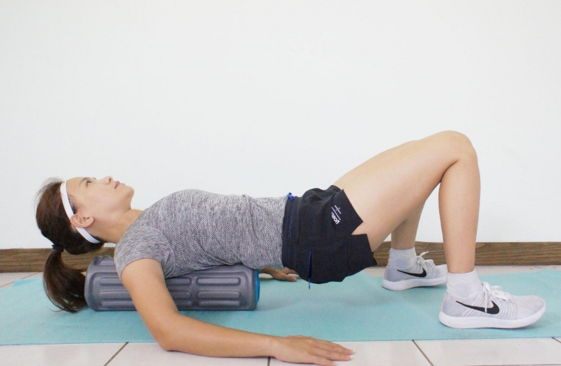 背部绝对是自己完全无法用手做按压可以放松到的身体部位,除了请吴