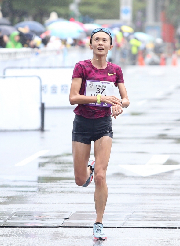 【新聞】田徑／女子 5000 公尺 16 分 10 秒 20 謝千鶴破全國紀錄