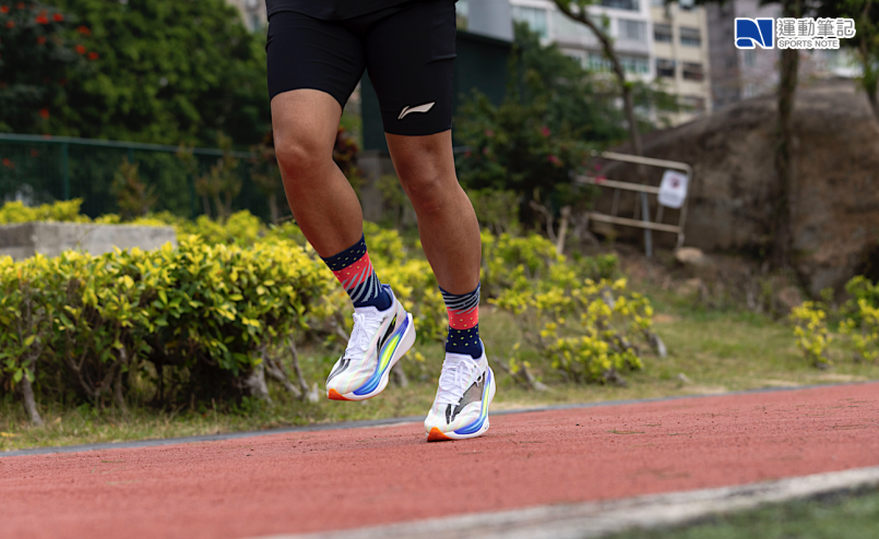 【筆記開箱】提速迅猛 破 PB 強悍戰器 實測 Li-Ning 飛電 6 ELITE