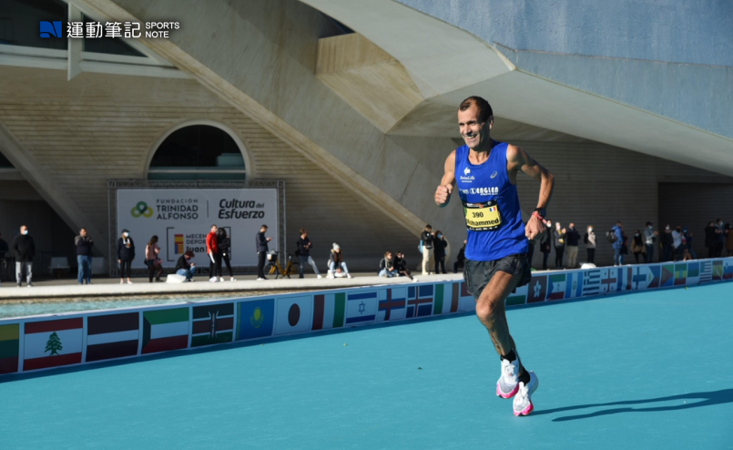 【人物】經歷身體重創 休養三年重返賽場  法國 61 歲跑手跑出 2:28:28 勇破組別世績