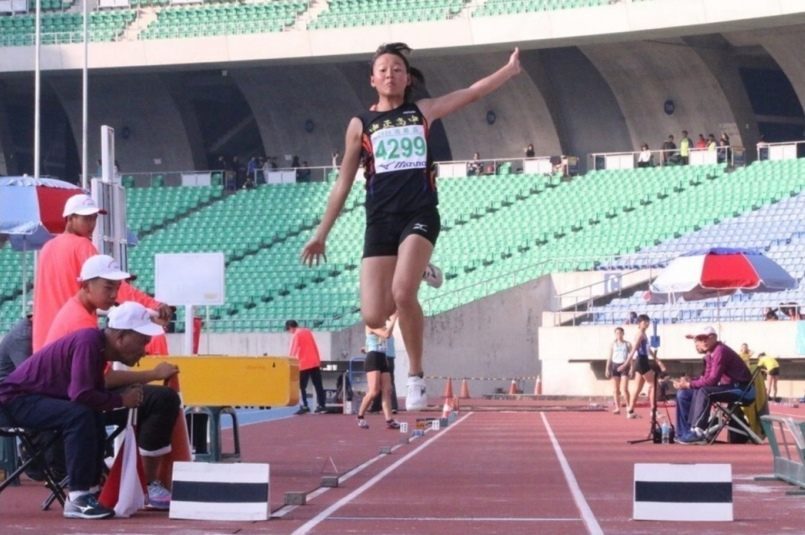 【新聞】田徑／大雞晚啼最佳案例 李九滿港都盃跳新高
