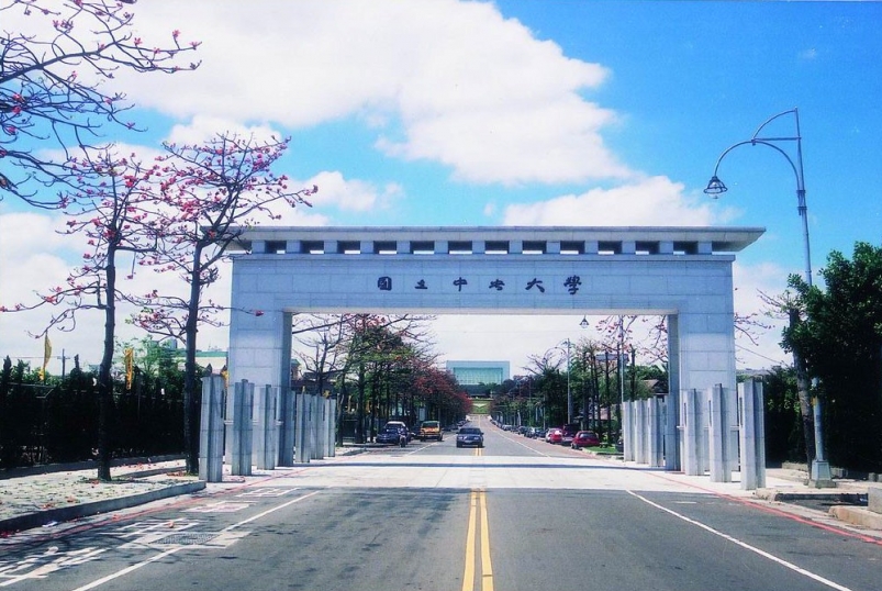 【賽事】中央大學英雄校園路跑－102 周年校慶-愛「中」大、情未「央」