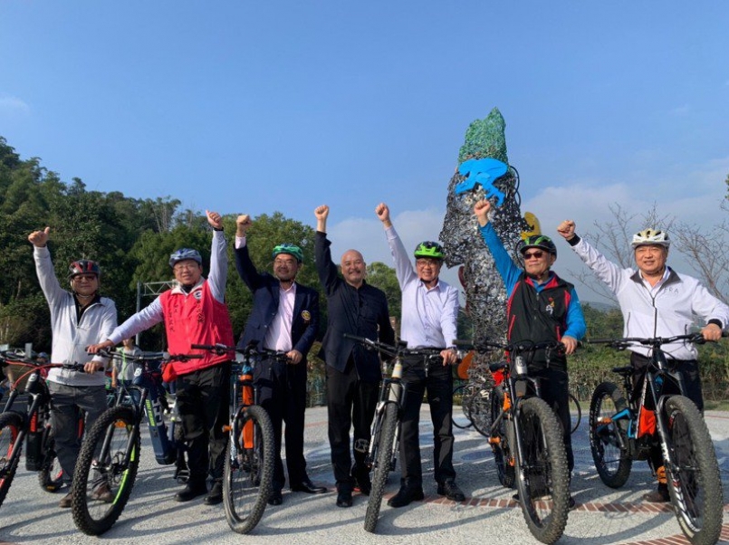 日月潭國家風景區在向山遊客中心啟用最新的自行車意象，作為環潭自行車道起點。圖／日管處提供