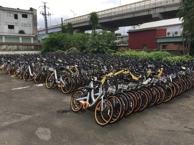 台大水源校區腳踏車拖吊放置場停放上百輛的oBike。本報資料照片 台大水源校區腳踏車拖吊放置場停放上百輛的oBike。本報資料照片