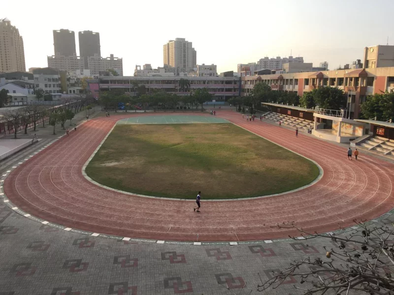 【新聞】南市改善校園運動環境有一套 3 年整建 24 校 PU 跑道
