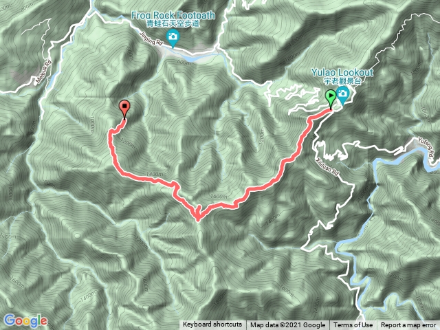 尖石魯壁山連走高台上