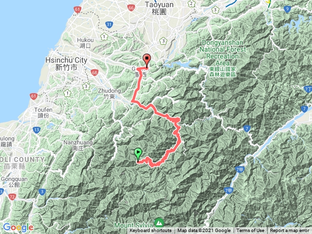 霞喀囉石鹿大山