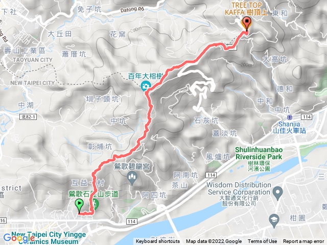 鶯歌石光明山稜線