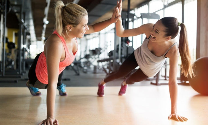 實用4招,在家也能練出肌肉線條!