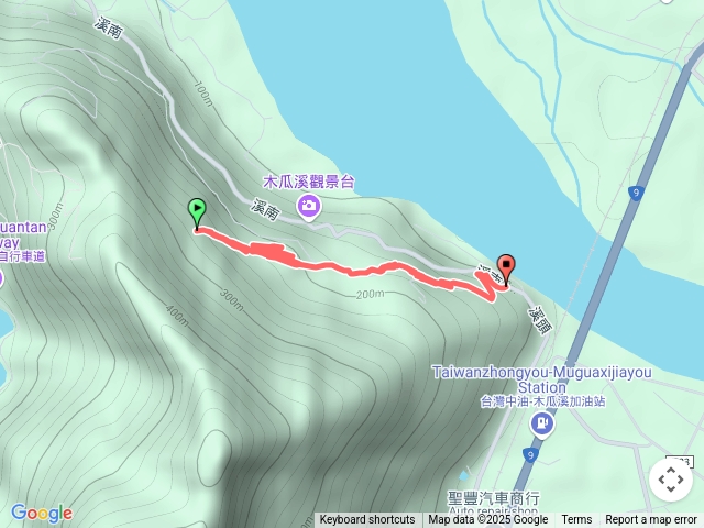 鯉魚山步道志學村入口處