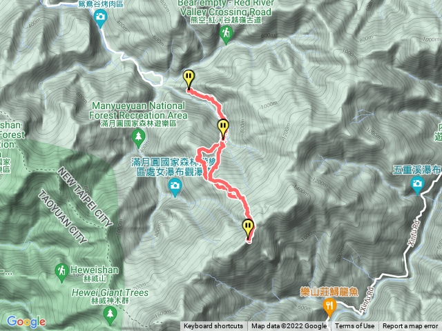 三峽樂佩山雲森瀑布