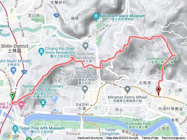劍潭山上，金面山下西湖站