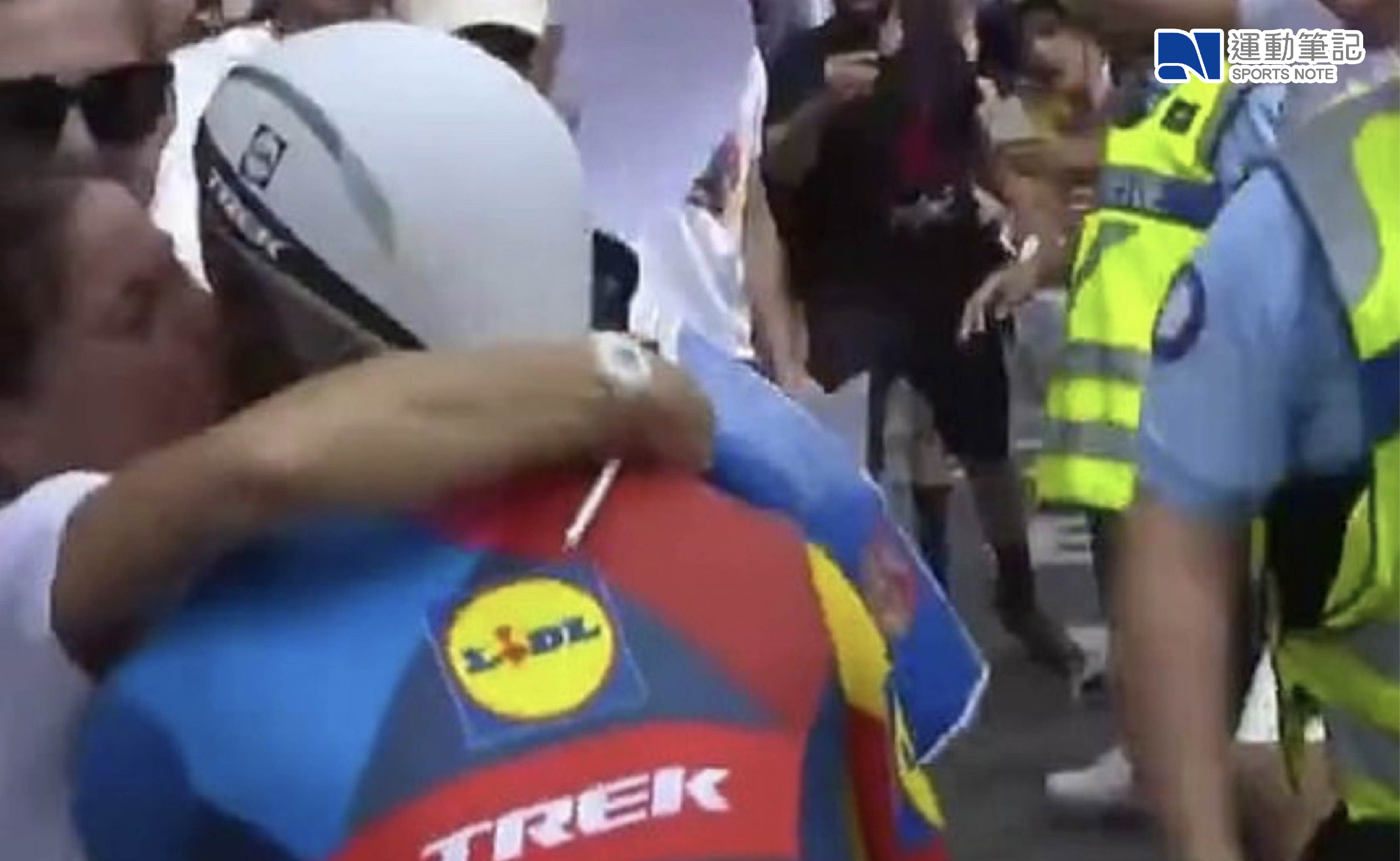 話題】環法賽期間擁吻妻子被罰車手道歉後表示：願天天被罰回味幸福｜ 運動筆記HK | hk.running.biji.co