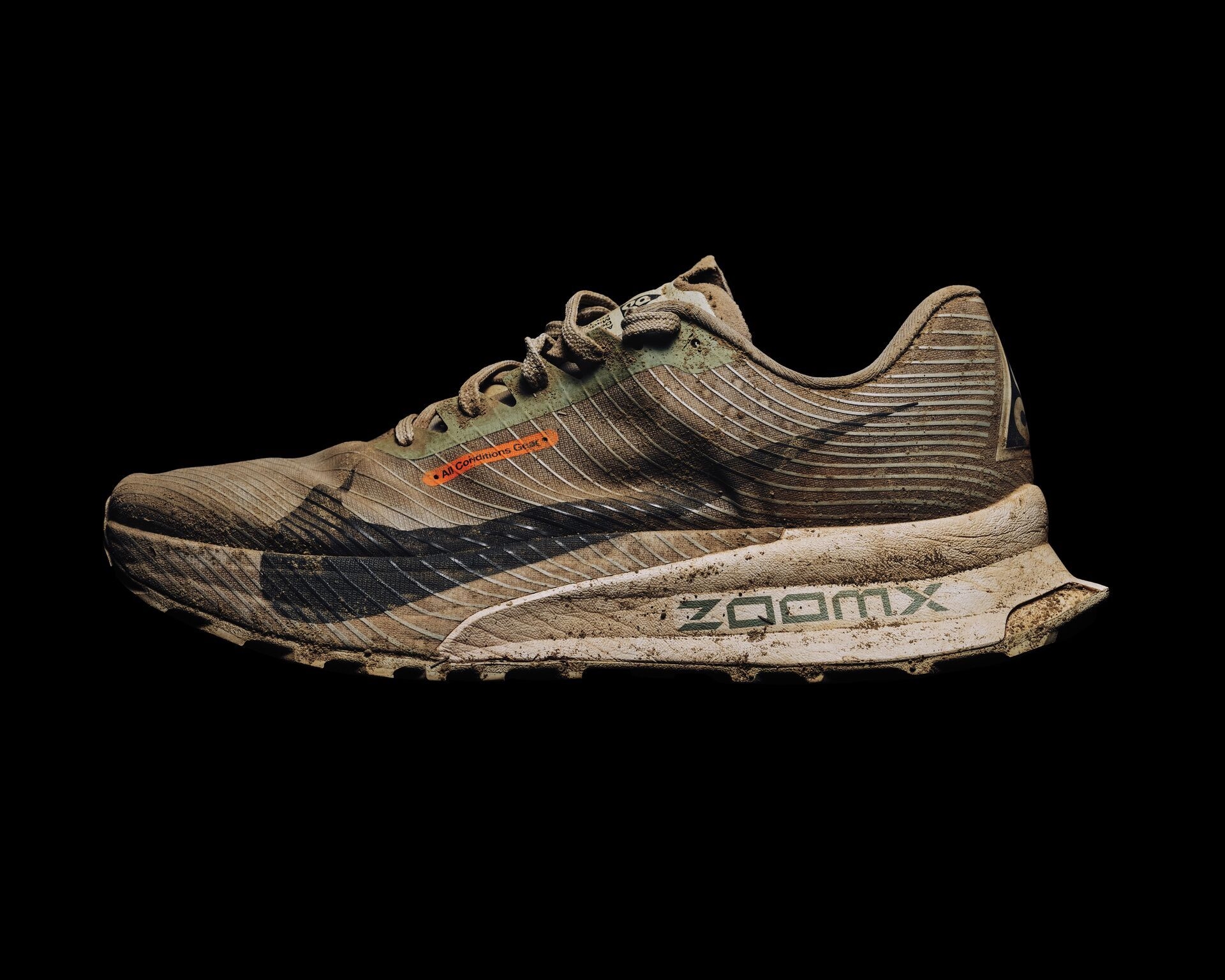【品牌動態】NIKE發佈 ACG ULTRAFLY：為越野而生的全地形超級跑鞋