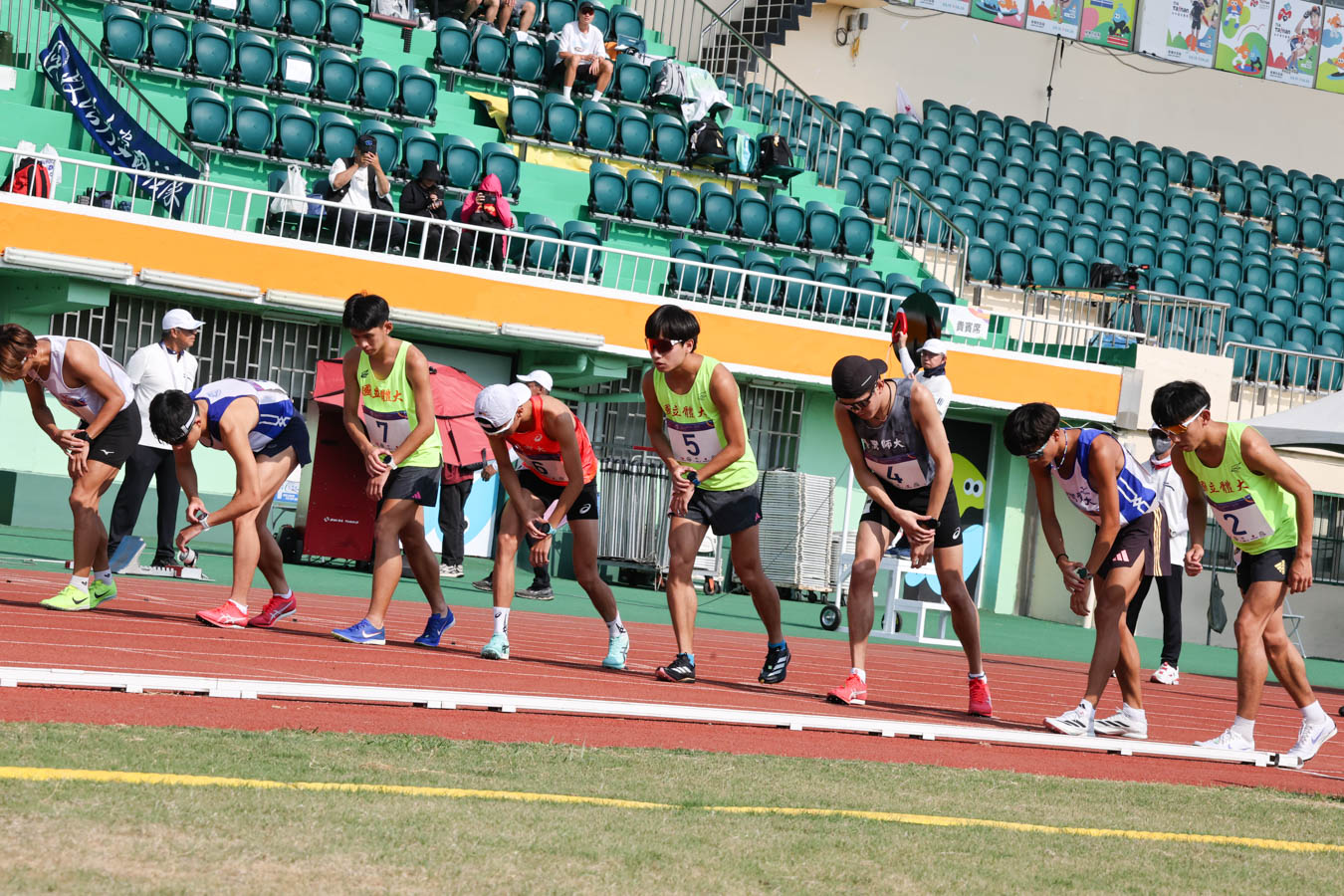 【全大運田徑】公開男一萬公尺 黃柏憲頂著烈日首奪金牌，田睿祥初登場奪銀