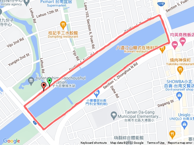 夜色河堤健走