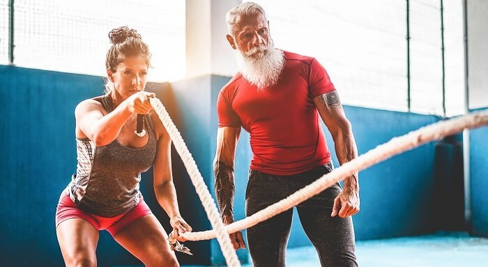 全身訓練的利器-戰繩訓練的方法與多元效果